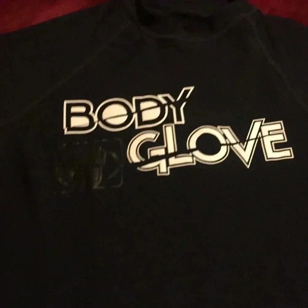 Body Glove shirt